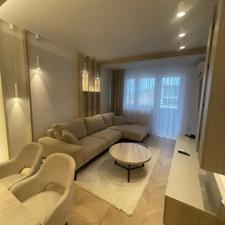 Lujo Art & Joy Apartment Novi Sad